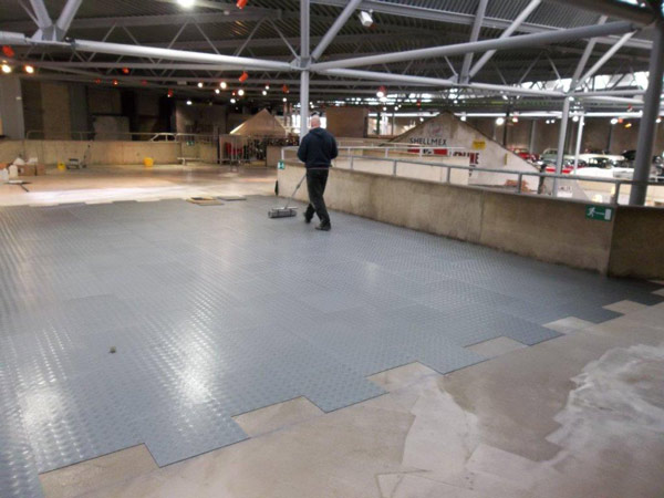 Vinyl Commercial Flooring Tiles for commercial & domestic flooring